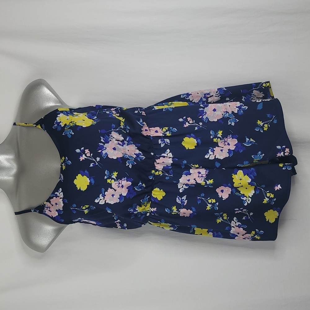 City Streets short blue floral romper sz XL